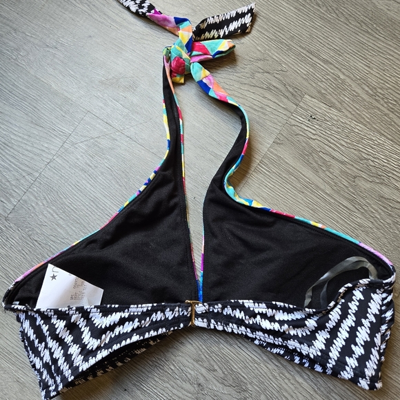 Bar III Medium Halter Black Geometric Feathered Daze Bikini Swimsuit NWT - Picture 8 of 9